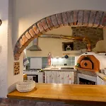 Il Cortile Di Mamma Mia Pisano